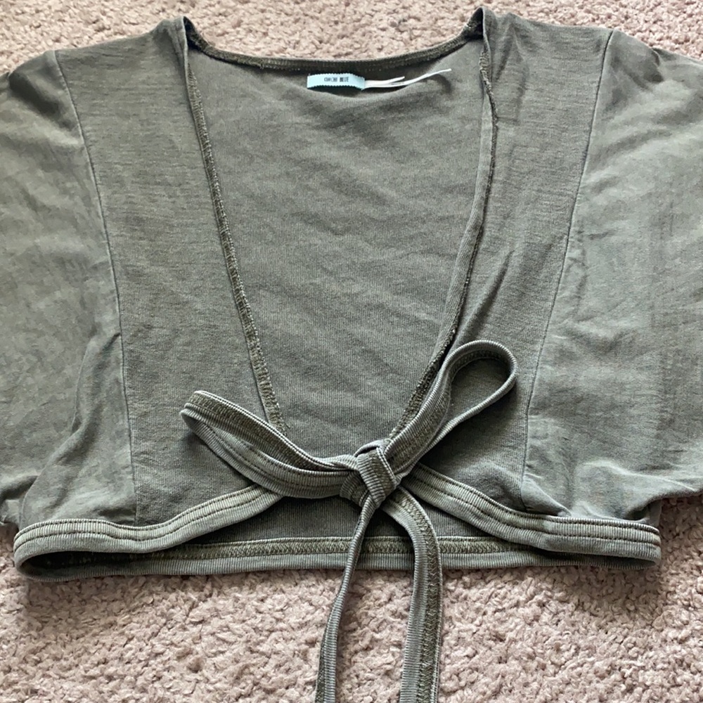 Crop top - Picture 2 of 3